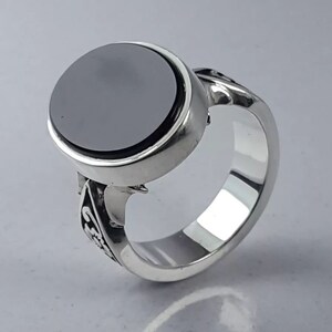 Original Jett Black Yemeni Aqeeq Stone In Oval Akik | Genuine Hakeek | Real Aqeeq Ring | Sterling Silver 925 image 3