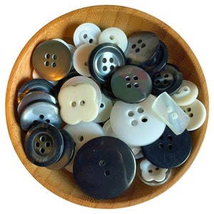 Button Mixes Colors Assorted Sizes Sewing Crafting Jewelry image 3