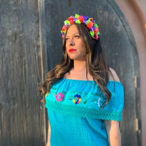 Traditionelle mexikanische bestickte Tops
