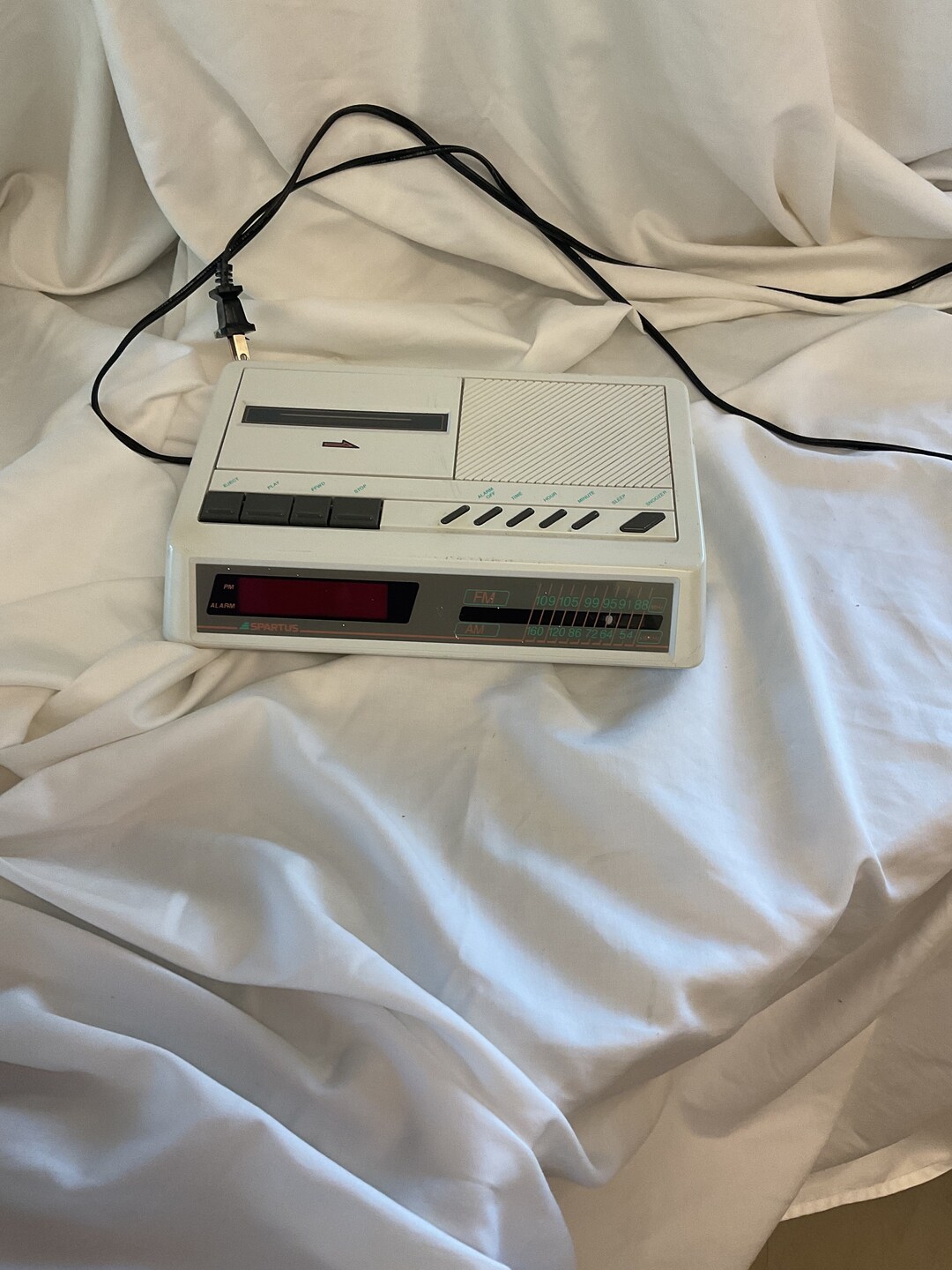 Vintage Spartus White Am/fm Radio Cassette Player - Etsy