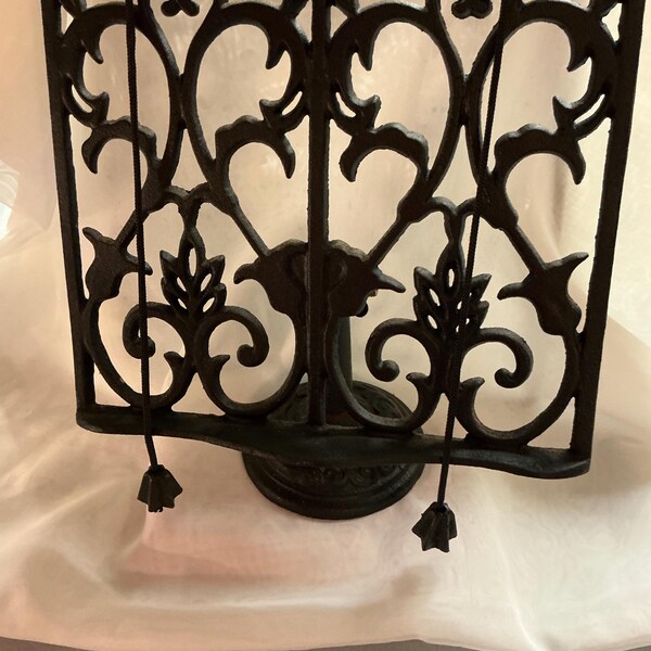 Vtg Black Cast Iron Cookbook/Book Stand/ needs little repair