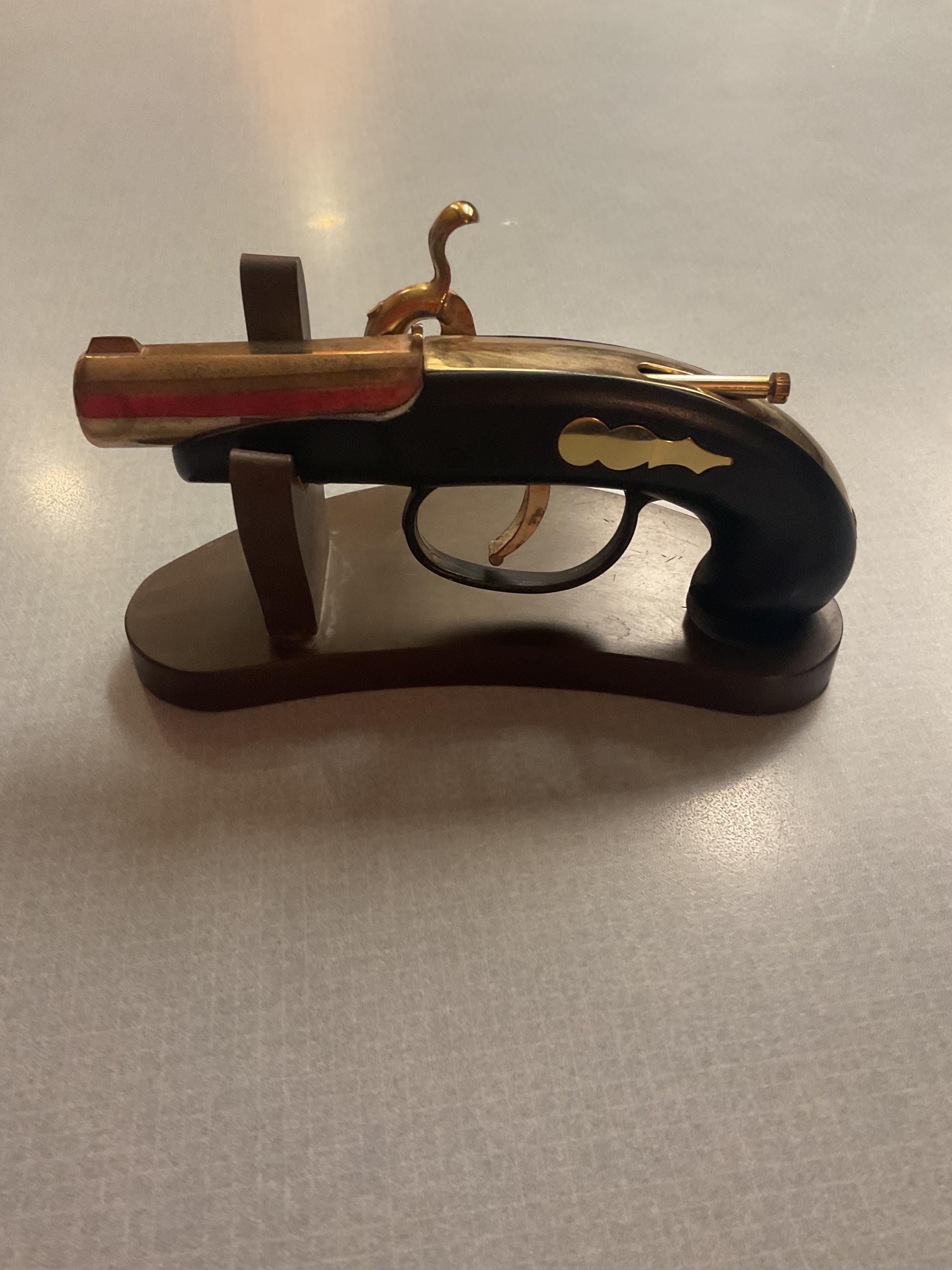 derringer cigarette lighter Vtg “derringer Gun “ Table Lighter / Flintlock Lighter / Made in Japan
