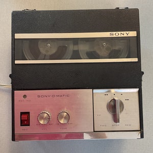 Vtg 1965 Sony-O-Matic , solid state TC-900S reel to reel recorder / untested
