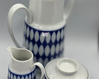 Unique Mid century Winterling Schwarzenbach Bavaria Tea Pot, creamer and sugar bowl with lid. Made in Germany