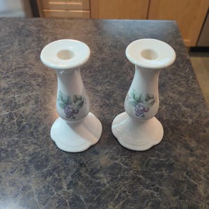 Vintage Pfaltzgraff Stoneware Grapevine Taper Candle Holder Pair of 2 Approx 6.5in Tall