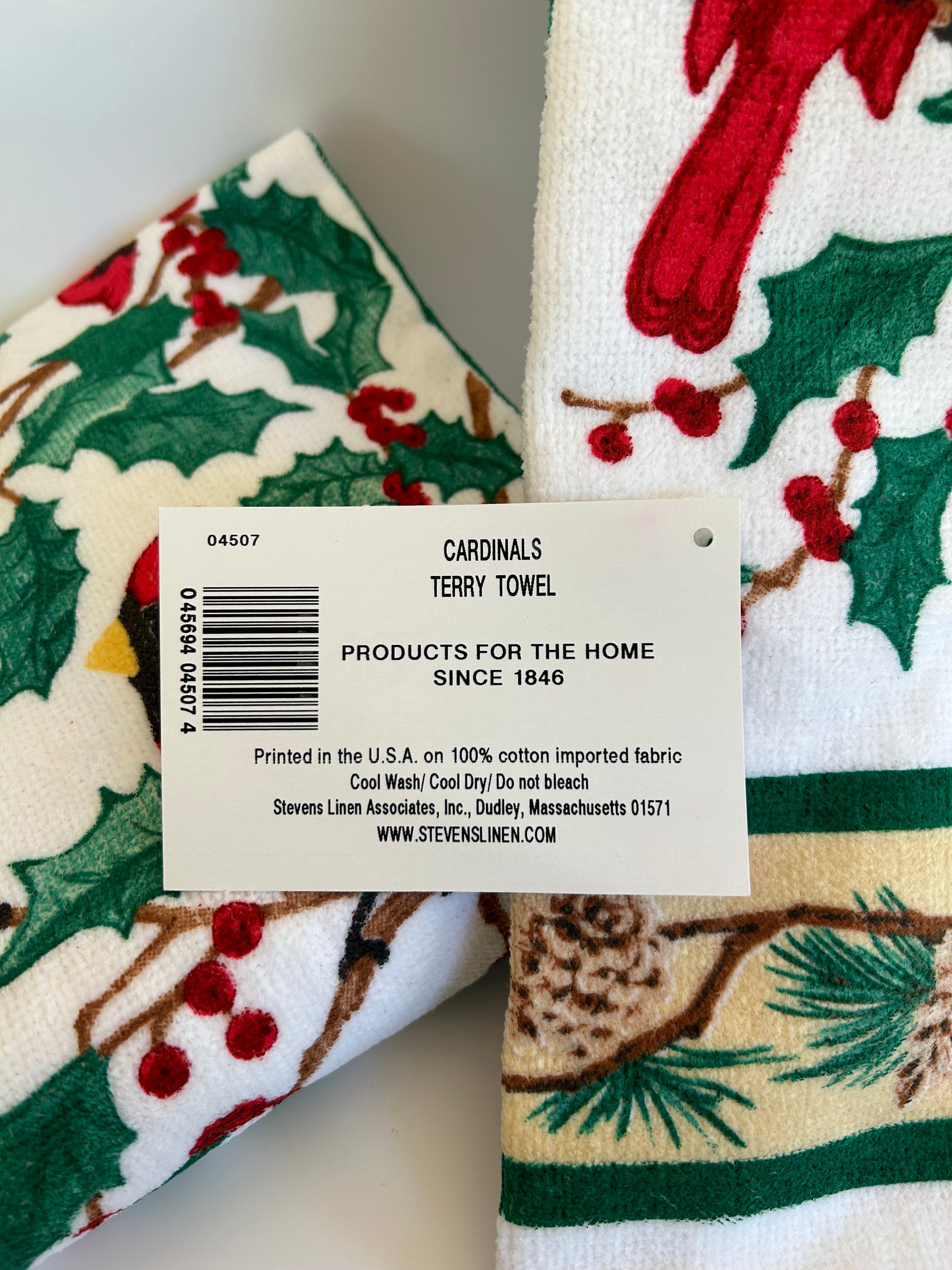 Steven Linens Vintage Christmas Hand Towels With Red Cardinal Birds, Holly and Winter ...