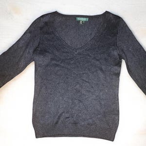 Ralph Lauren Cashmere V Neck Sweater Size small