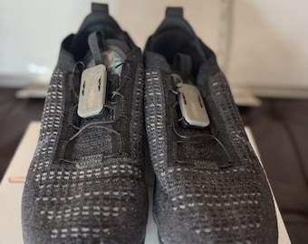 Zapatillas de running Air VaporMax Flyknit para hombre, color negro y gris oscuro, talla 9.5, CJ6741-003