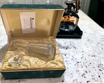 Vintage Baccarat Harcourt Talleyrand Clear Cut Crystal Liquor Spirits Barware Decanter with box