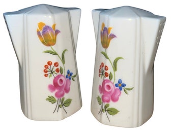 Set Of 2 Lenox Du All combo salt and pepper shaker.