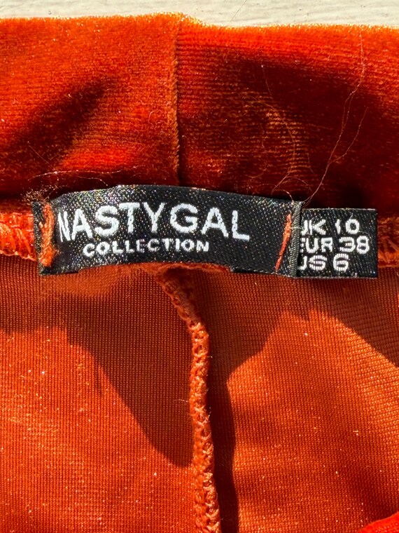 Vintage Style Rust Velvet Flare Pants Women Size US 6 Boho Bell Bottoms High Waist Stretch Nasty Gal Collection View 4