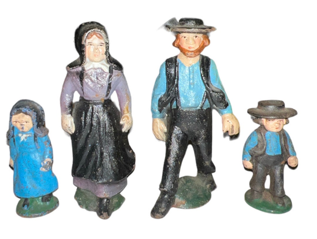 4 Vintage Cast Iron Amish Family Figures Etsy