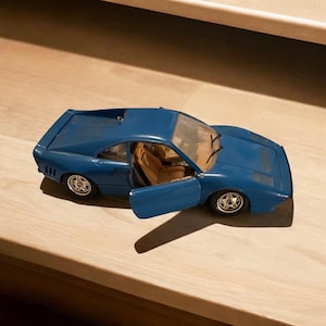 Burago Ferrari GTO 1/43 diecast car, made in Italy 1984