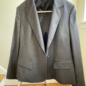 Vintage Linda Allard Ellen Tracy Womens Suit Jacket. Size 16