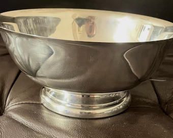 ヴィンテージ シルバーメッキ 脚付きボウル 彫刻入り紋章 宗教的なラテン語 Veritas Unitas Caritas サービングディッシュ センターピース