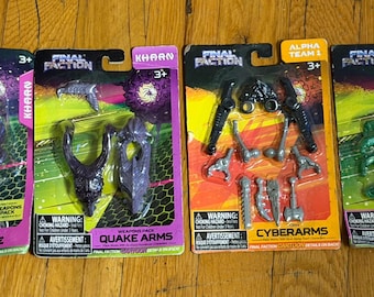 Lote de figuras de acción de Final Faction Serie 1 Kharn Brute Striker Cyber Arms Quake Arms Accesorios Juguetes coleccionables sellados