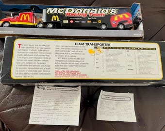 "Hot Wheels Pro Racing Metallica ""Nascar Team Transporter""." Bill Elliott #94. 1970er Diecast LKW Lastwagen Anhänger. Rennsport Sammlerstück