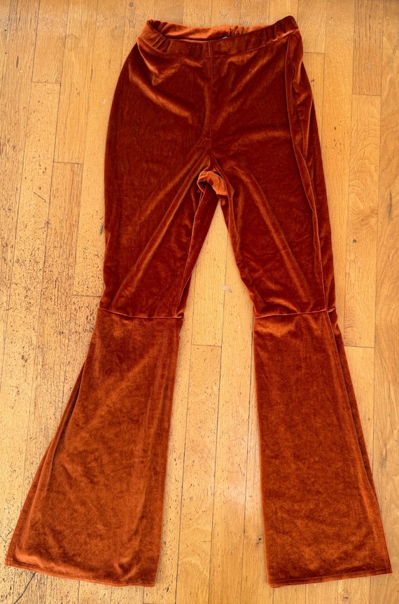 Vintage Style Rust Velvet Flare Pants Women Size US 6 Boho Bell Bottoms High Waist Stretch Nasty Gal Collection