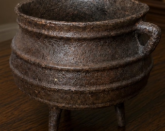 Vintage Cast Iron Cauldron Pot #34 Three Legged Rustic Primitive Kettle Antique Farmhouse Decor