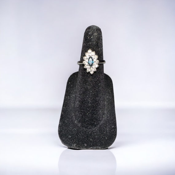 Vintage Silver Tone Blue Stone Ring. Size 5 - image 2