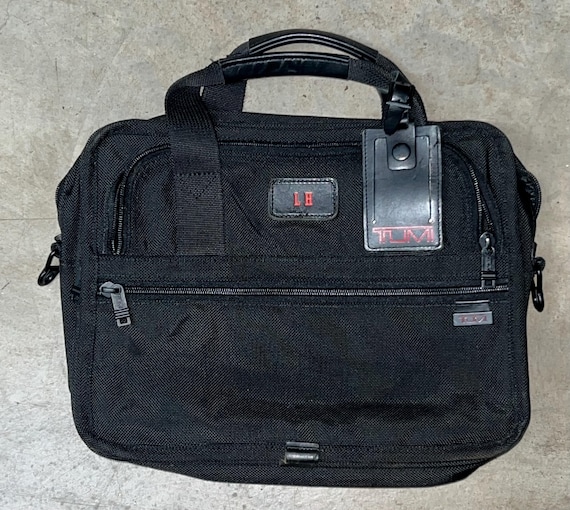 Tumi Alpha 2 Slim Organizer Laptop Brief