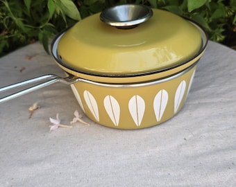 Vintage Cathrineholm Lotus steelpan mosterdgeel email | Scandinavisch deksel voor kookgerei