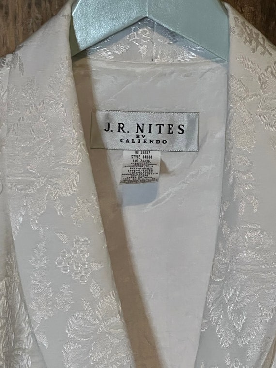 L12-Vintage White Paisley Sheer Sleeve J. R. Nite… - image 5
