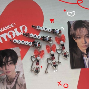 en r:u hairclips/barrettes | beaded | red, silver | concert accessory
