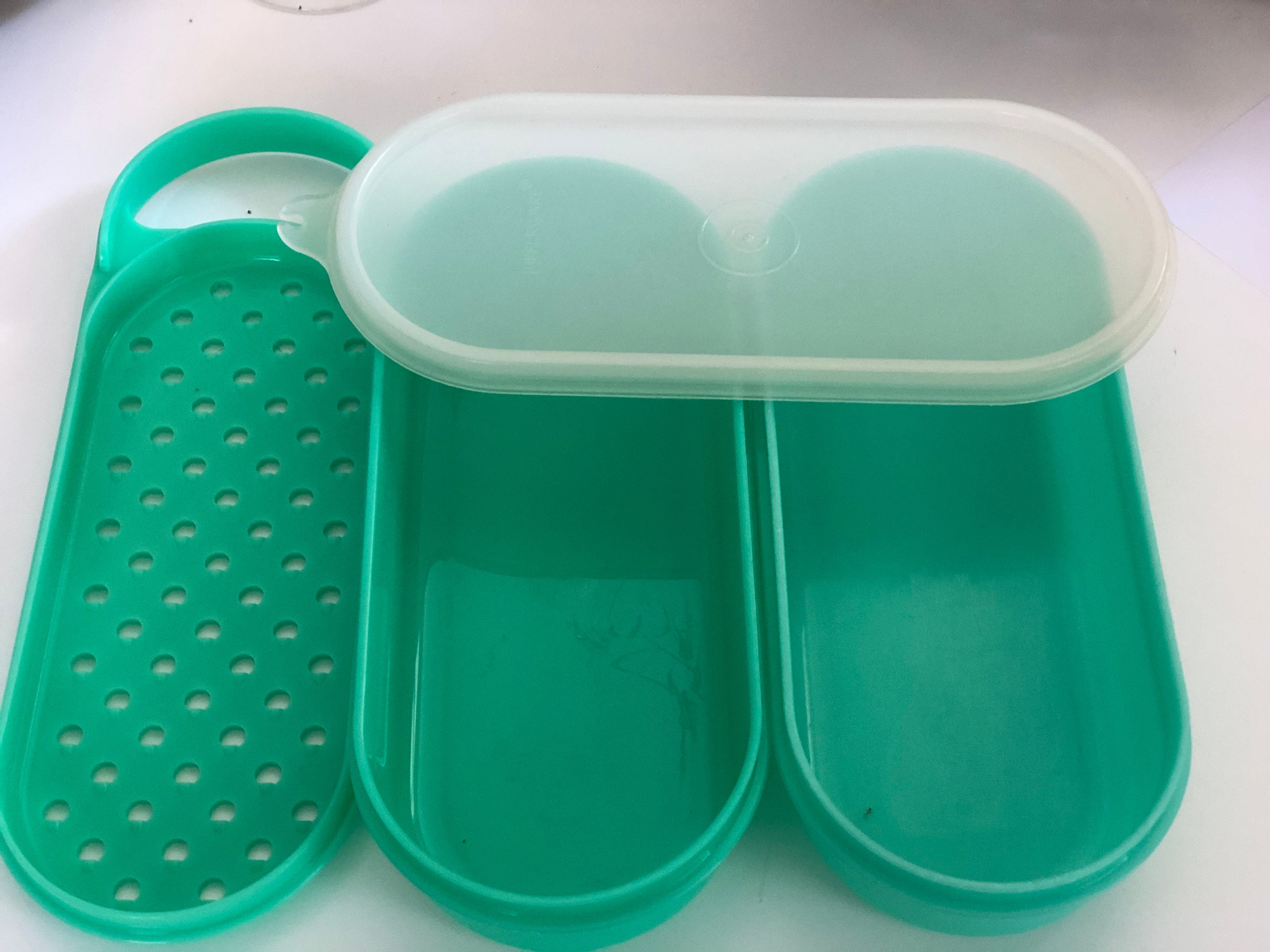 Tupperware Jadeite Green Cheese Grater With Container 786-7