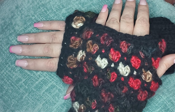 Crochet Heart2Heart Hand Warmers – Handmade Acrylic Fingerless Gloves