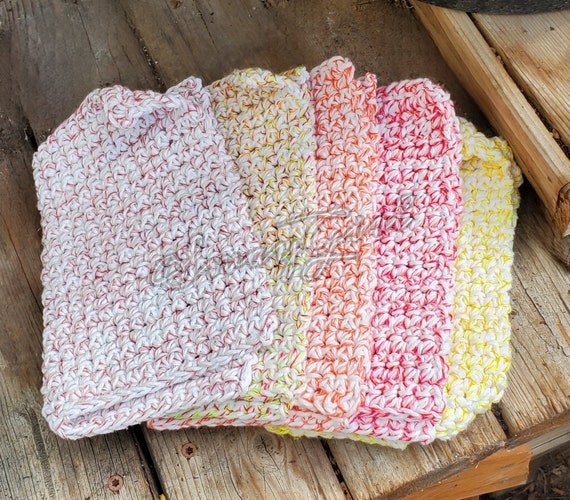 KITCHENWARE: 5 PACK-- White cotton with multi colored cotton blend Washcloths, Cleaning Cloths