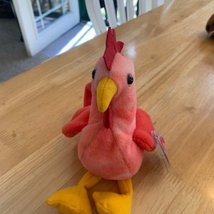 Ty Beanie Baby, &quot;Strut&quot; the Rooster, vintage, PVC pellets, NMWMT
