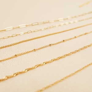 Minimalistische gouden ketting, sierlijke Rolo-ketting, link paperclipketting, kralenketting, kinketting, twistketting, dagelijkse kettingketting, gepersonaliseerde geschenken afbeelding 3