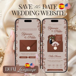Puede incluir: Dos teléfonos inteligentes que muestran una plantilla de sitio web de bodas bilingüe. Las pantallas presentan sobres marrones con sellos de cera, bordes florales y texto que incluye Yesenia & Nikko, Villa Sierra, Los Ángeles y el 22 de agosto de 2026.