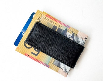Leather money clip with magnetic clasp Black Saffiano