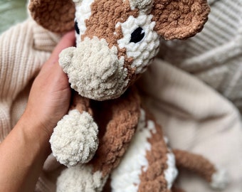 Vaca, Vaca de pelúcia, Vaca para abraçar, Presente para quarto de bebê, Brinquedo para bebê, Estilo fazenda, Decoração neutra, Animais de fazenda, Vaca de crochê de pelúcia