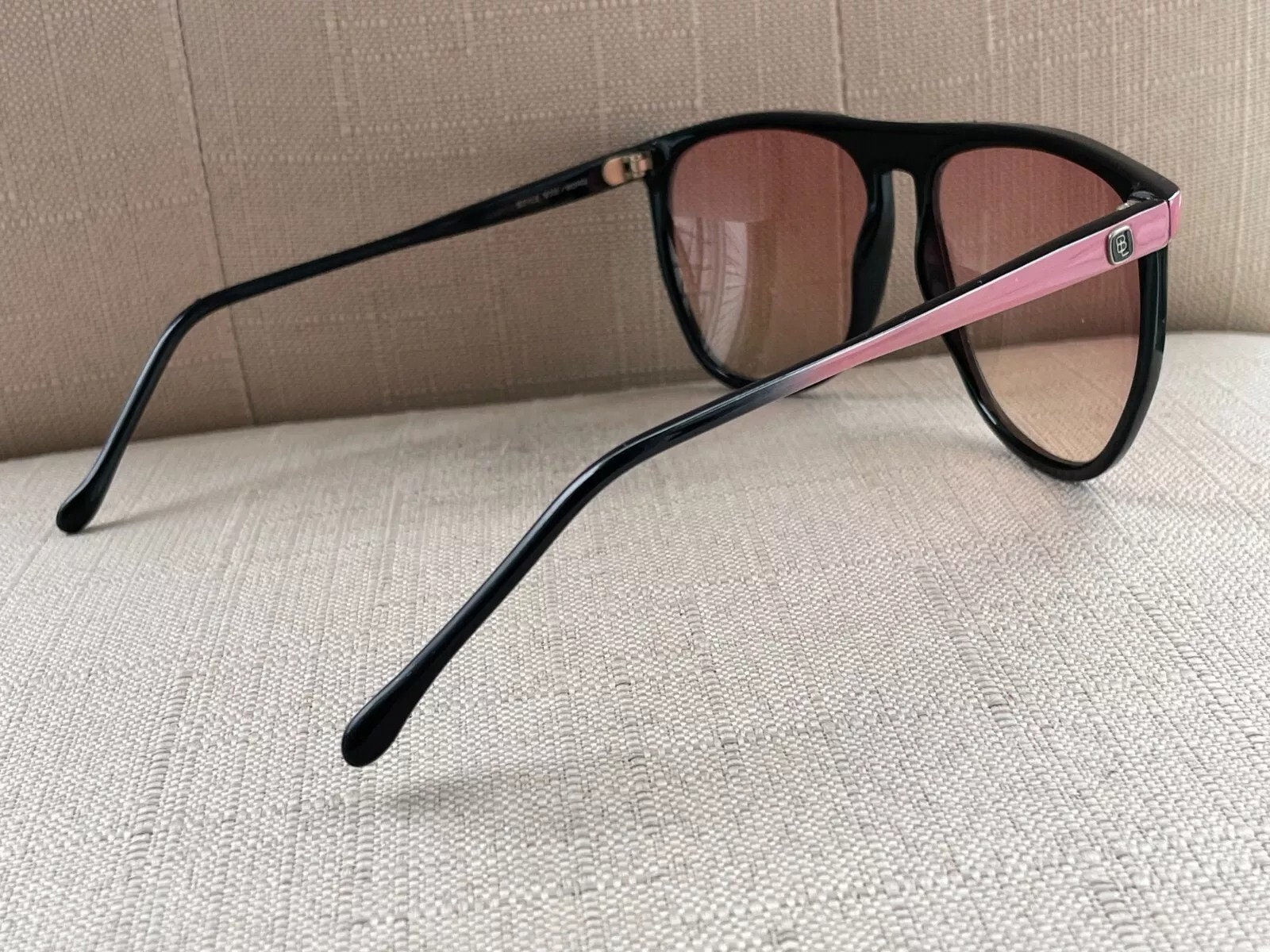 Bausch & Lomb Women Sunglasses Vintage Black/Pink Big Face Eye Wear Italy Made Vintage Bausch and Lomb Ray Ban Black Glacier Wings Leather  main image 4