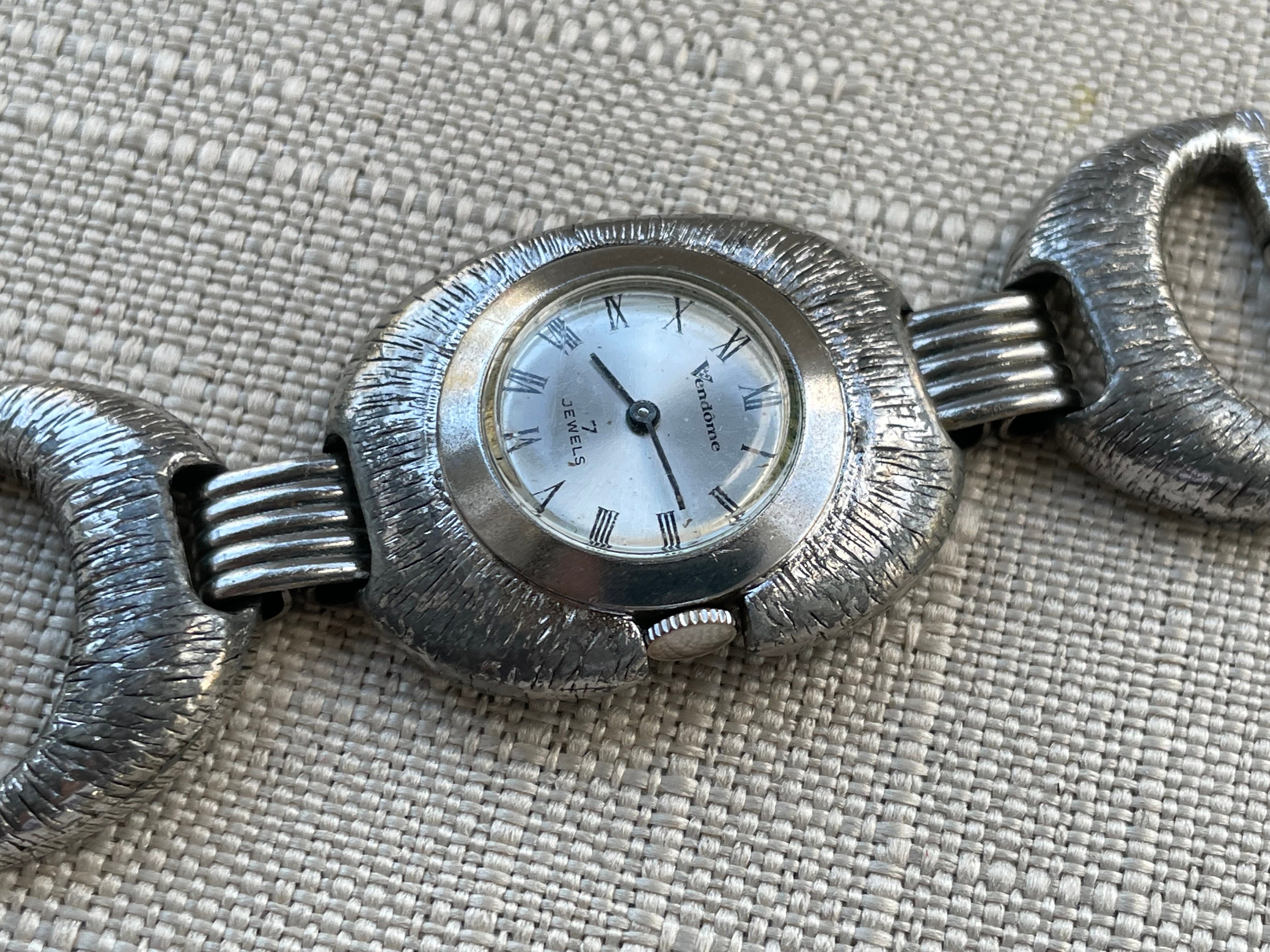 VTG Vendome Analog Watch 7-Jewel Wind-Up Vintage Vendome 7 Jewels hand wind Swiss watch main image 4