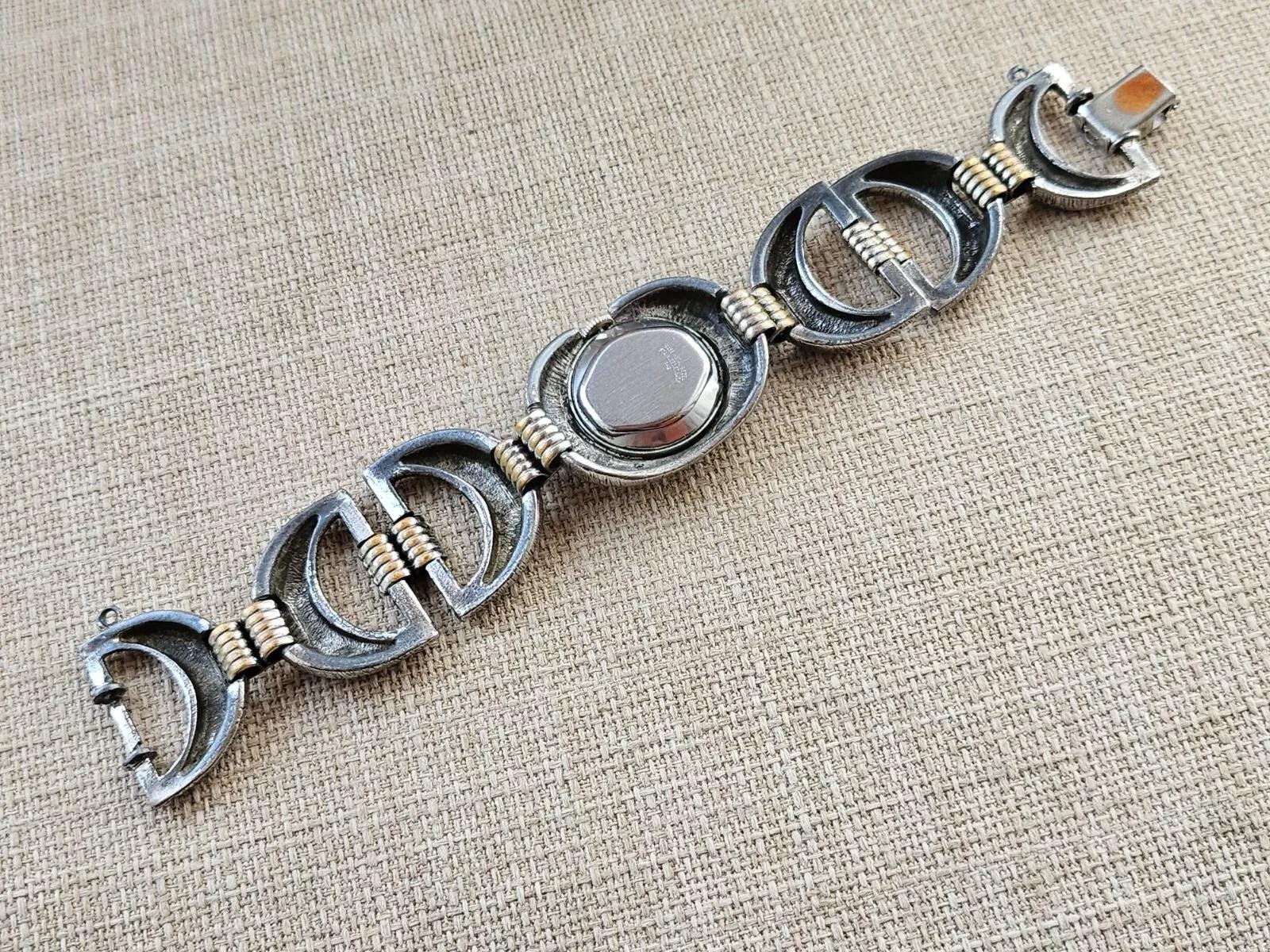 Vintage Vendome Women Wristwatch Silver Tone Analog Handwinding 7 Jewels Watch Rare Vintage Vendome Wristwatch 7 Jewels Silver Tone Analog  main image 2