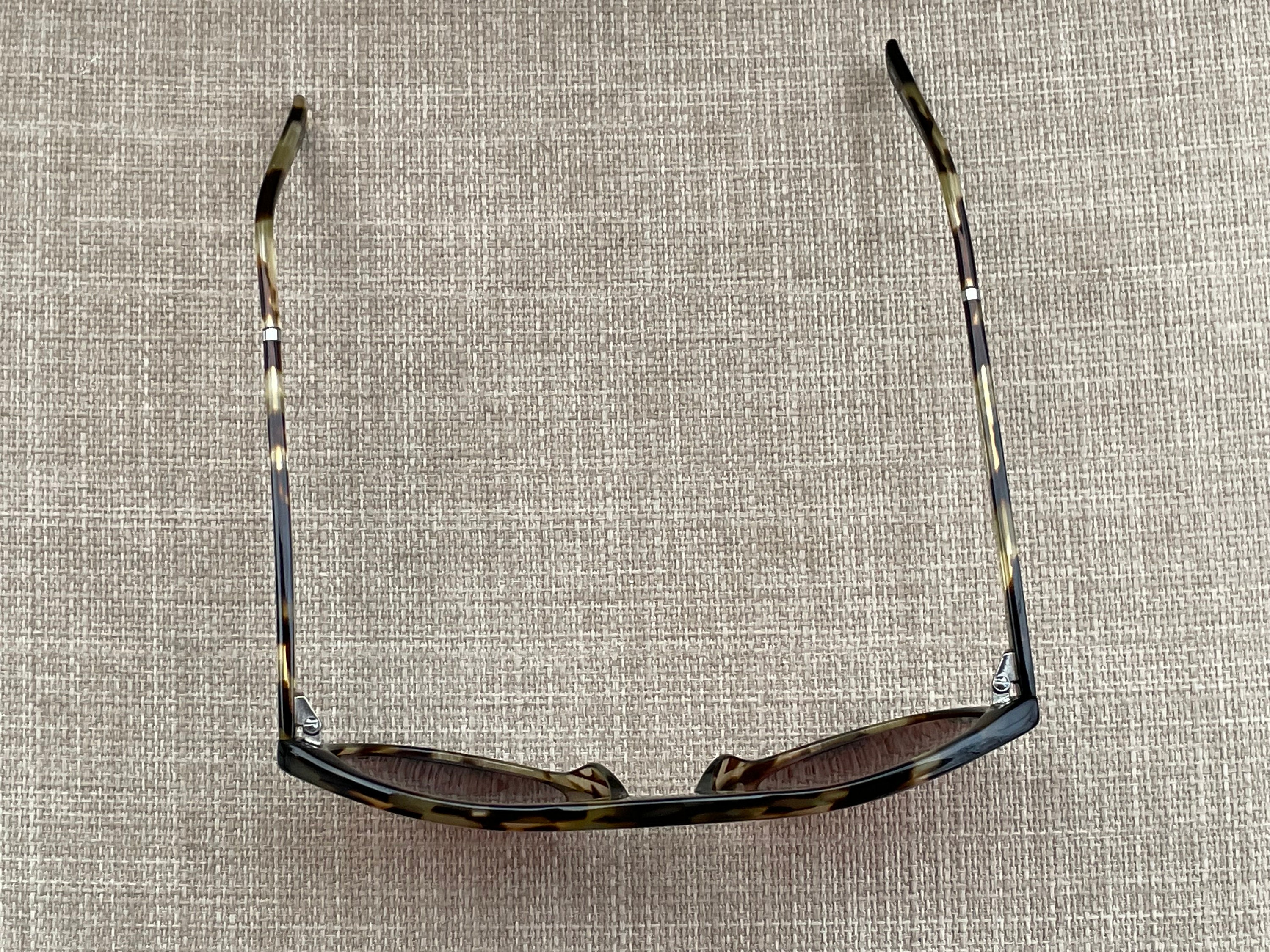 Smoke & Mirrors Women Sunglasses OUTTA SPACE 51[]20 140 Handmade in France shade Outta Love Black Uni-Sex Oval Sunglasses | Le Specs main image 4