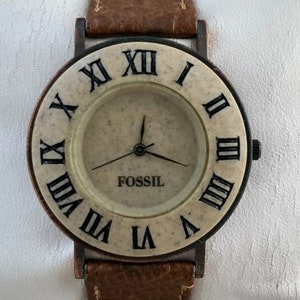 Orologio da polso da uomo Fossil Vintage Raro Orologio da polso analogico al quarzo Cinturino in pelle