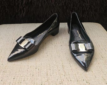 Vintage Salvatore Ferragamo Women Shoes Black Patent Leather Bow Pump Size 6.5C