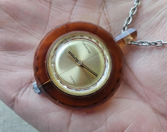 vintage rare LUCERNE Swiss Made montre de poche tout en plexiglas boîtier collier