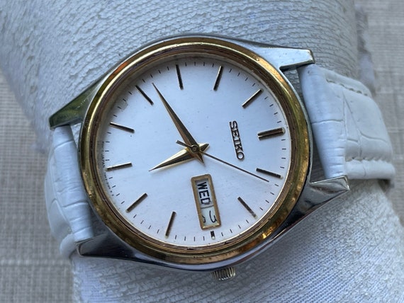Vintage Seiko Men Wristwatch Quartz Analog Date/D… - image 3