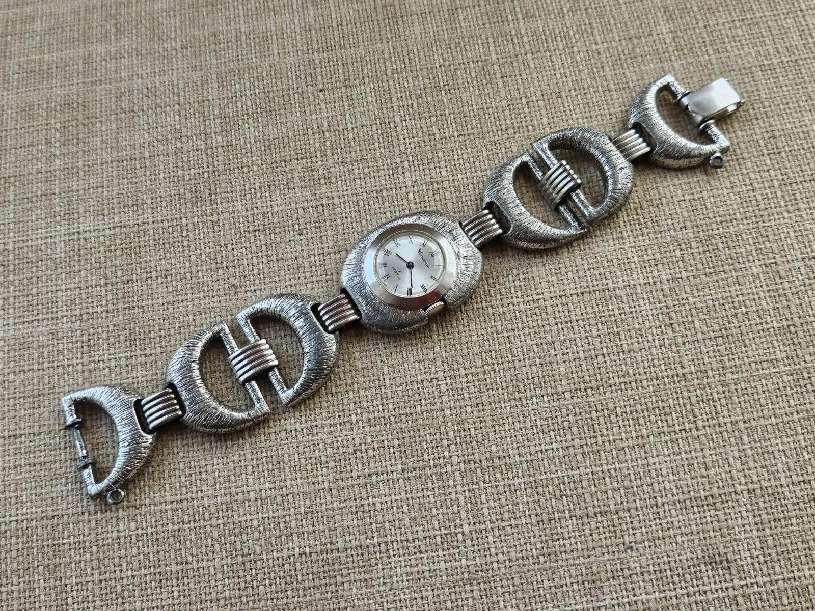 Vintage Vendome Women Wristwatch Silver Tone Analog Handwinding 7 Jewels Watch Rare Vintage Vendome Wristwatch 7 Jewels Silver Tone Analog  main image 4