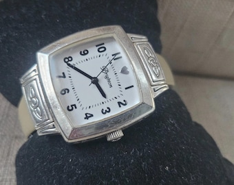 Vintage Brighton Ladies Wristwatch Silver Tone Case Leather Strap ORCHARD Watc