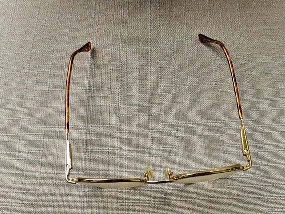 Vintage Luxottica Women Eyeglasses Frame GOLDELETROPLATED  display picture 3