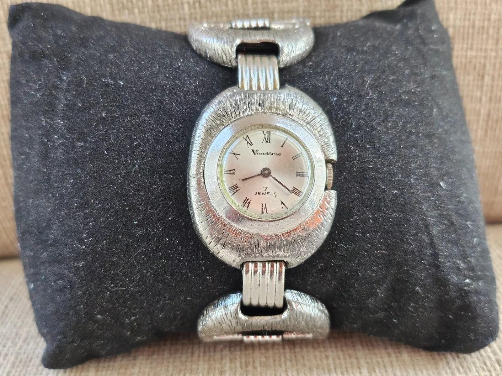 Rare Vintage Vendome Wristwatch 7 Jewels Silver Tone Analog  display picture 3