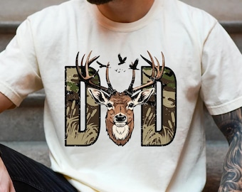 ハンティングパパシャツ、父の日Tシャツ、パパシャツ、ハンティングシャツ、鹿狩りパパ、父の日ギフト、面白いパパクルーネック、ハンターラバーTシャツ