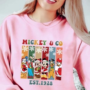 Vintage Disneyworld Christmas Sweatshirt, Retro Mickey And Friends Christmas T-shirt,  Very Merry Xmas, Cute Christmas Outfit, Magic Kingdom